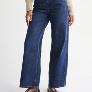 Abercrombie Curve Love High Rise Wide Leg Jean